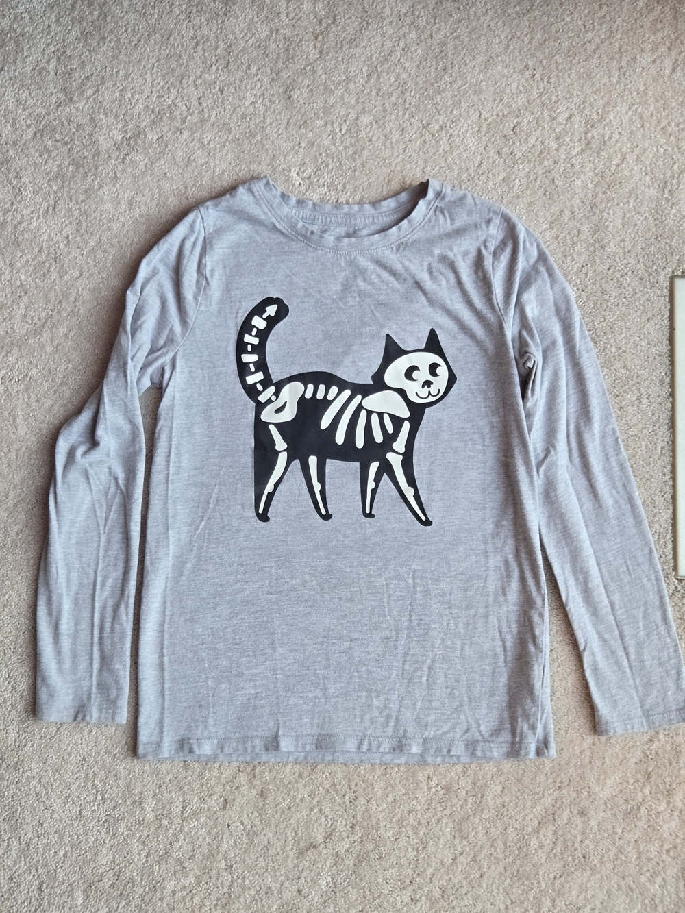 Cat & Jack Gray Long-Sleeve Tee with Black Cat Skeleton Graphic